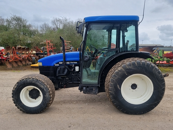 Chris Atkin & Son Ltd - New Holland TN 75S